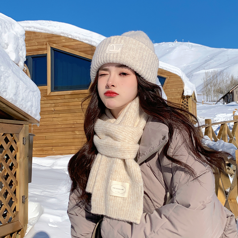高级感韩版围巾女秋冬季2023新款纯色百搭保暖美拉德针织围脖学生