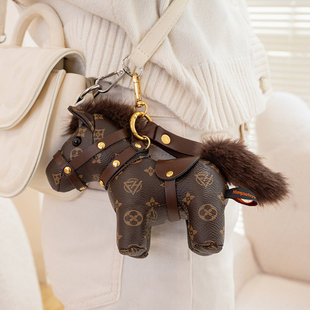 精致皮革小马公仔挂件2026新款马年吉祥物娃娃皮质玩偶礼品钥匙扣