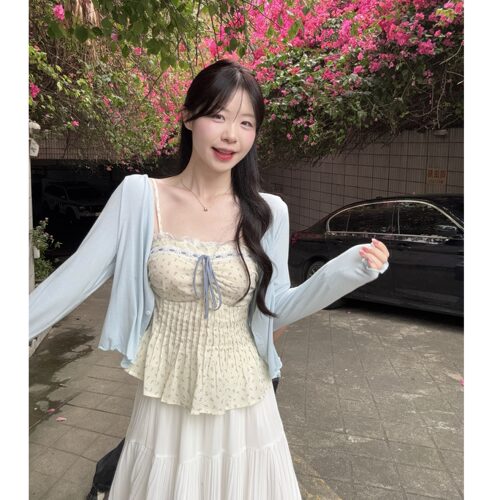 小吉家大码女装蕾丝边遮肚子碎花吊带上衣防晒开衫雪纺百褶裙套装