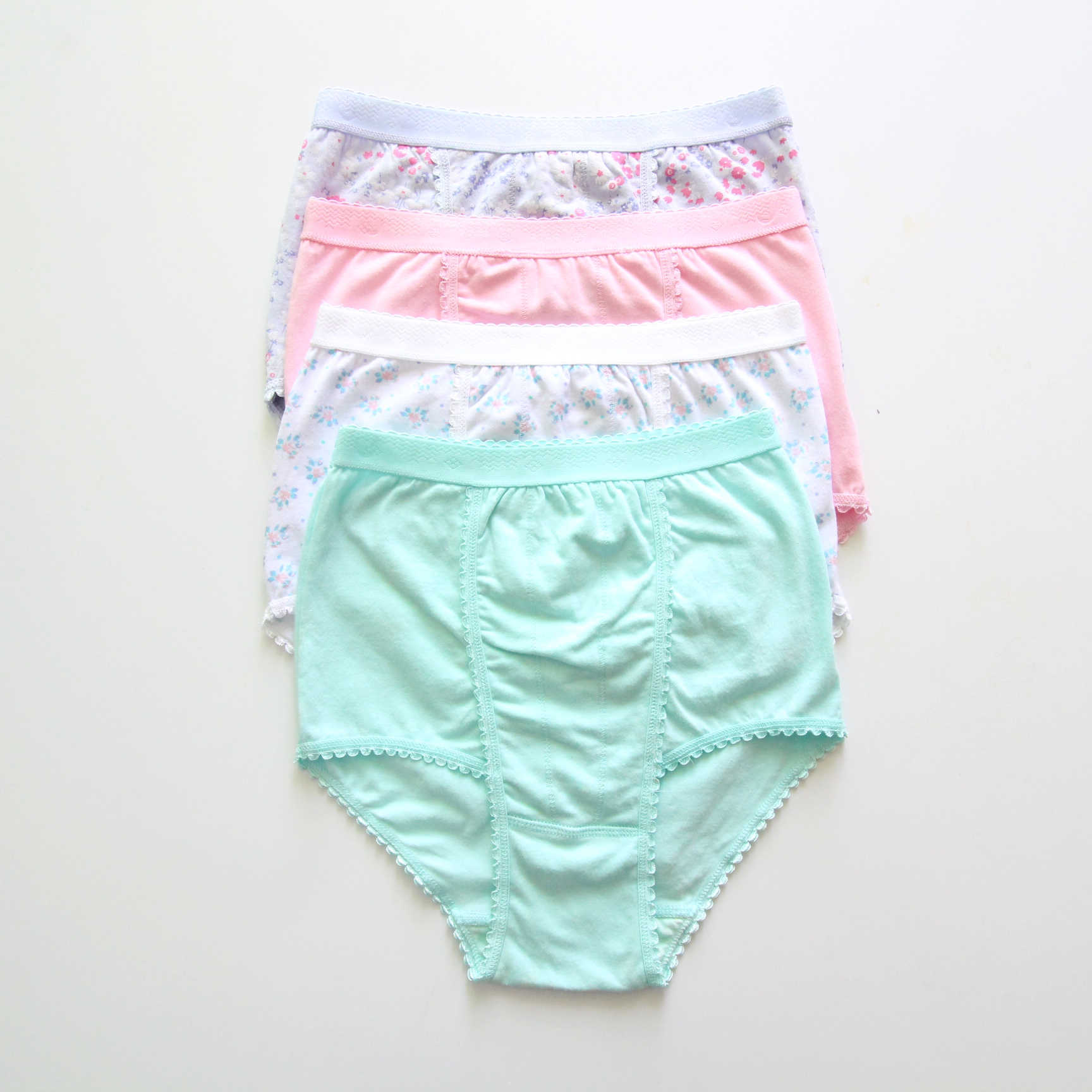 女士棉三角裤舒适透气高腰碎花