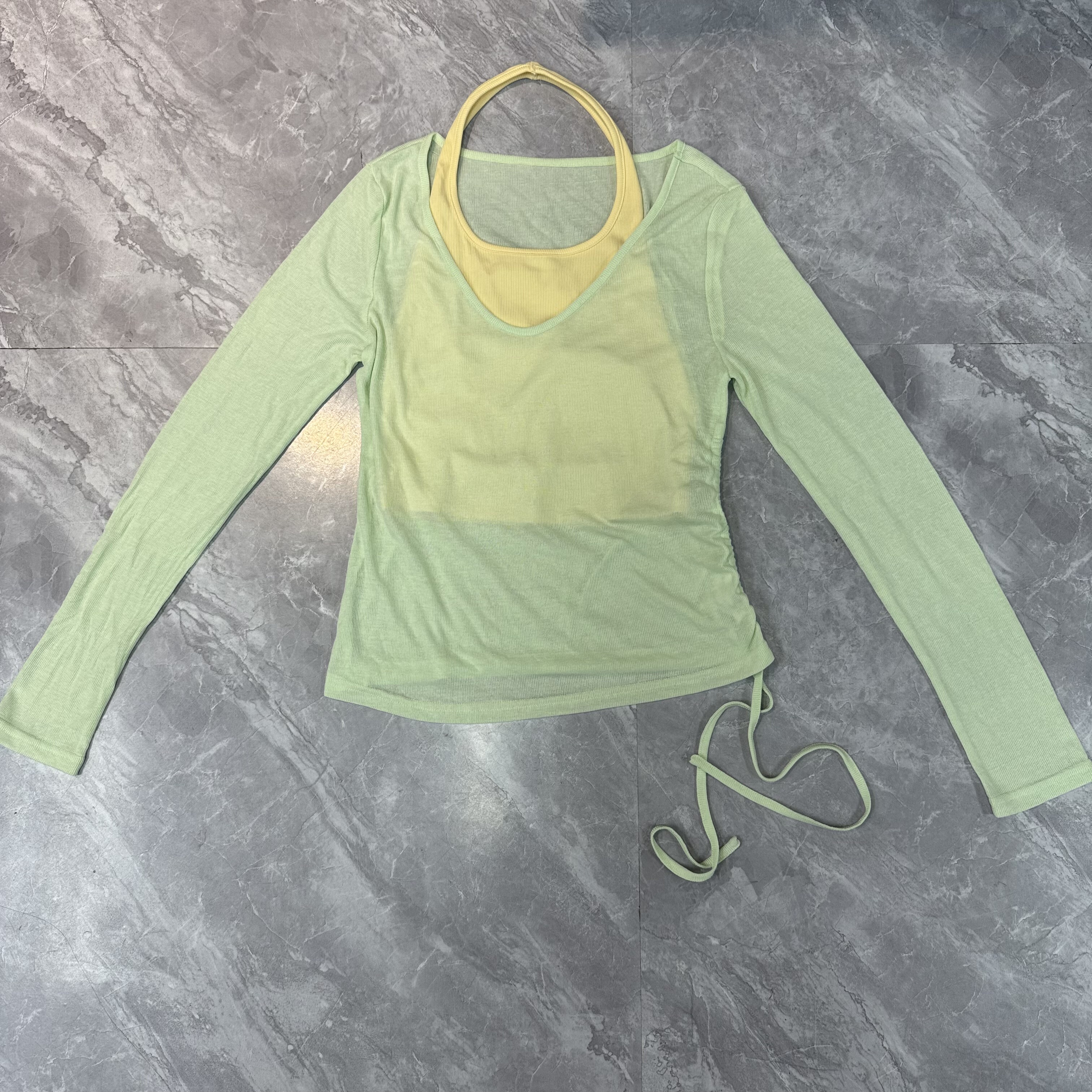 9.16羊城gs 挂脖设计吊带套装女防晒罩衫长袖t恤两件套