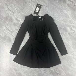 短裙 显瘦小个子高级感秋冬季 12.3希… 赫本风黑色连衣裙子女装