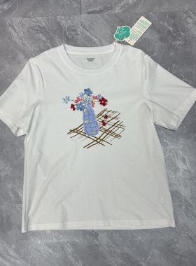 7.26茵m.. 法式休闲立体刺绣圆领T恤春夏女装新款微落肩宽松上衣
