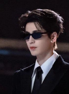 张凌赫同款百搭墨镜男款痞帅复古高级感凹造型猫眼遮阳太阳眼镜女