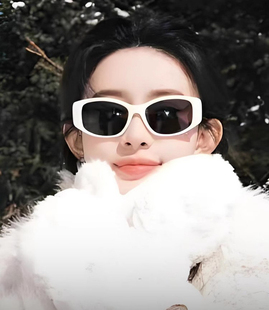 明星网红同款 多巴胺蓝色偏光眼镜防晒辣妹太阳镜夏 长方形墨镜女款