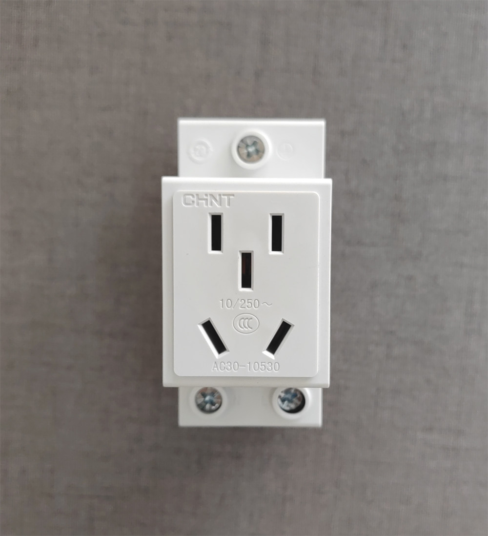 正泰数模化导轨式插座 AC30-10530五孔10A模块导轨式插座五孔10安