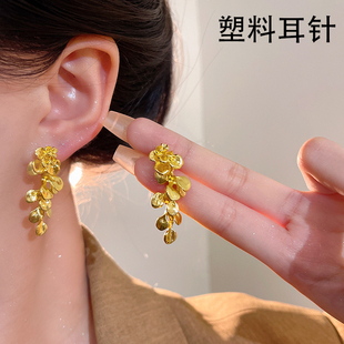 塑料针复古高级感鎏金叶子耳钉春夏金色流苏耳坠新耳洞防过敏耳饰