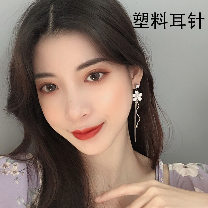 塑料过敏超仙长款流苏小花朵耳环