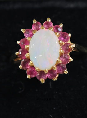 英国Vintage珠宝9K黄金镶嵌天然欧泊红碧玺设计款戒指1982年中古