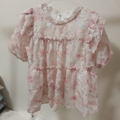 新款时尚印花木耳边飞袖衬衫女荷叶边立体毛绒宽松漂亮娃娃衫上衣