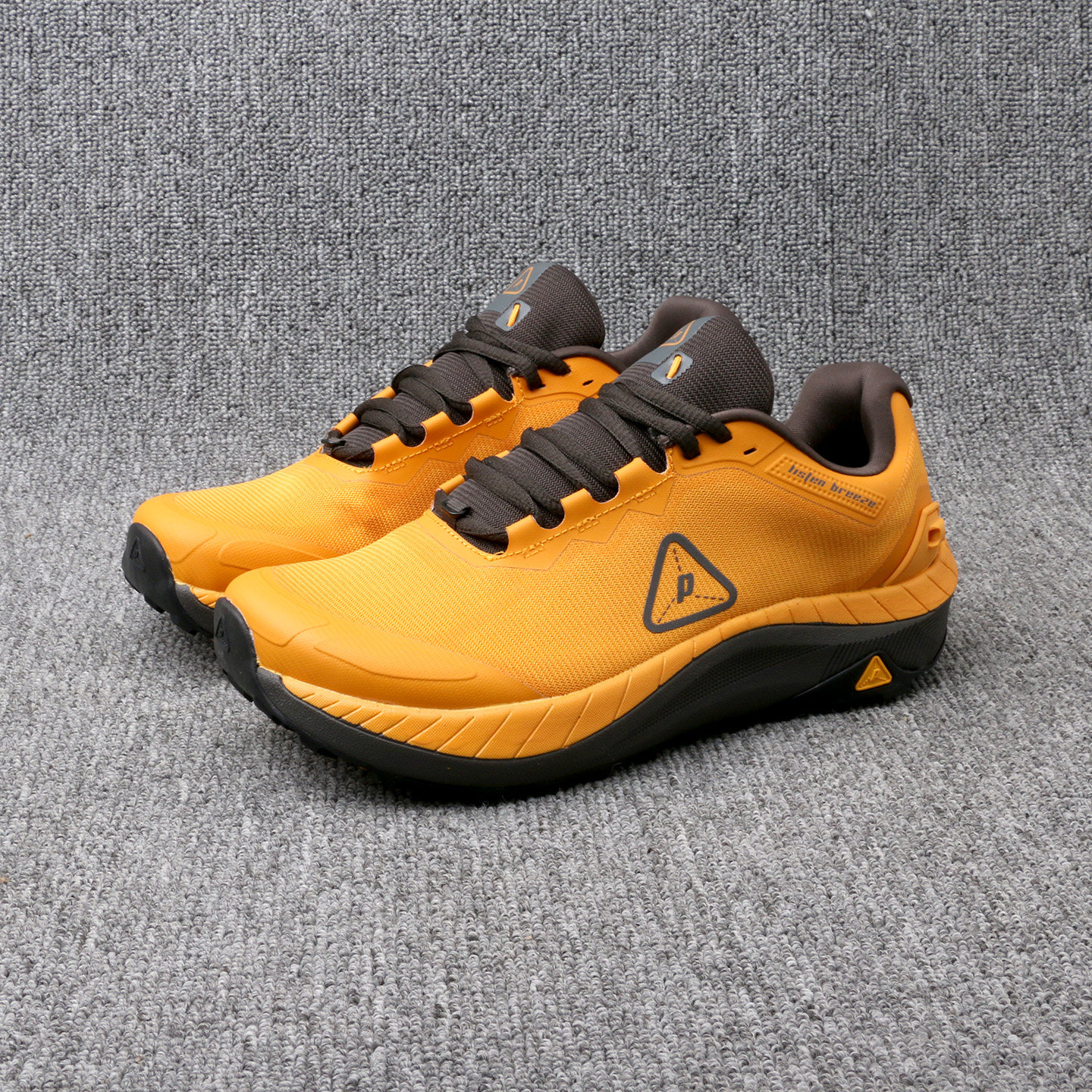 出口英国春夏户外宽萱防滑轻便单双单网跑步鞋越野跑步鞋