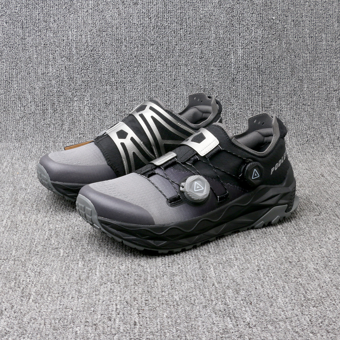 出口英国高端男女双纽扣跑步鞋越野跑宽萱防滑户外运动鞋鞋徒步鞋