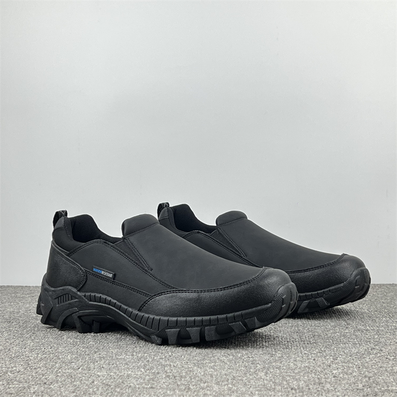 宽版户外徒步鞋男鞋防水防滑脚