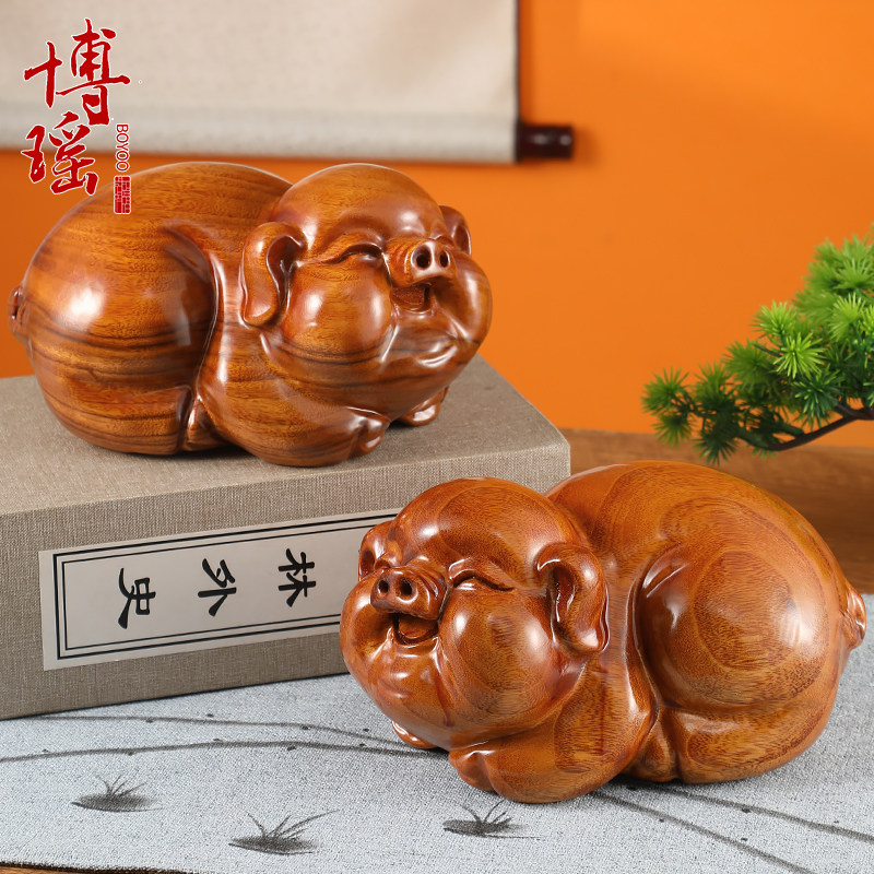 老香樟木福猪一对木雕开心福气猪摆件创意实木根雕雕刻工艺礼品图片