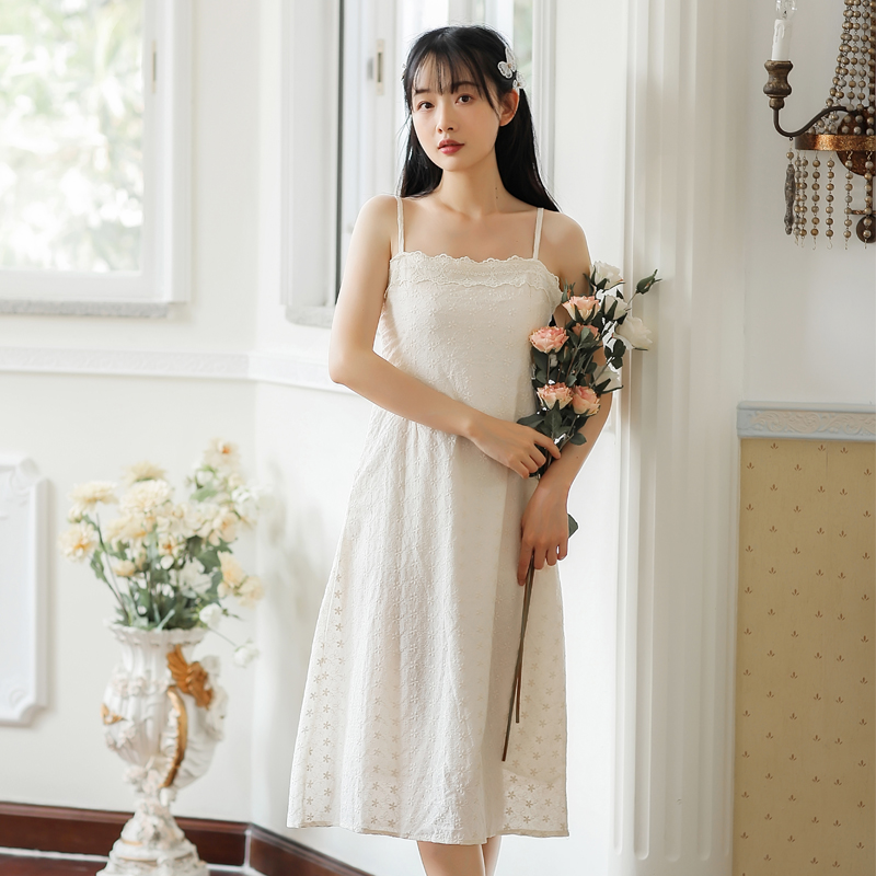 Big picture photo 2021 gentle temperament retro suspender skirt