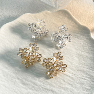 高级感精致超仙繁花锆石耳钉优雅轻奢时尚百搭小众设计仙女风耳饰