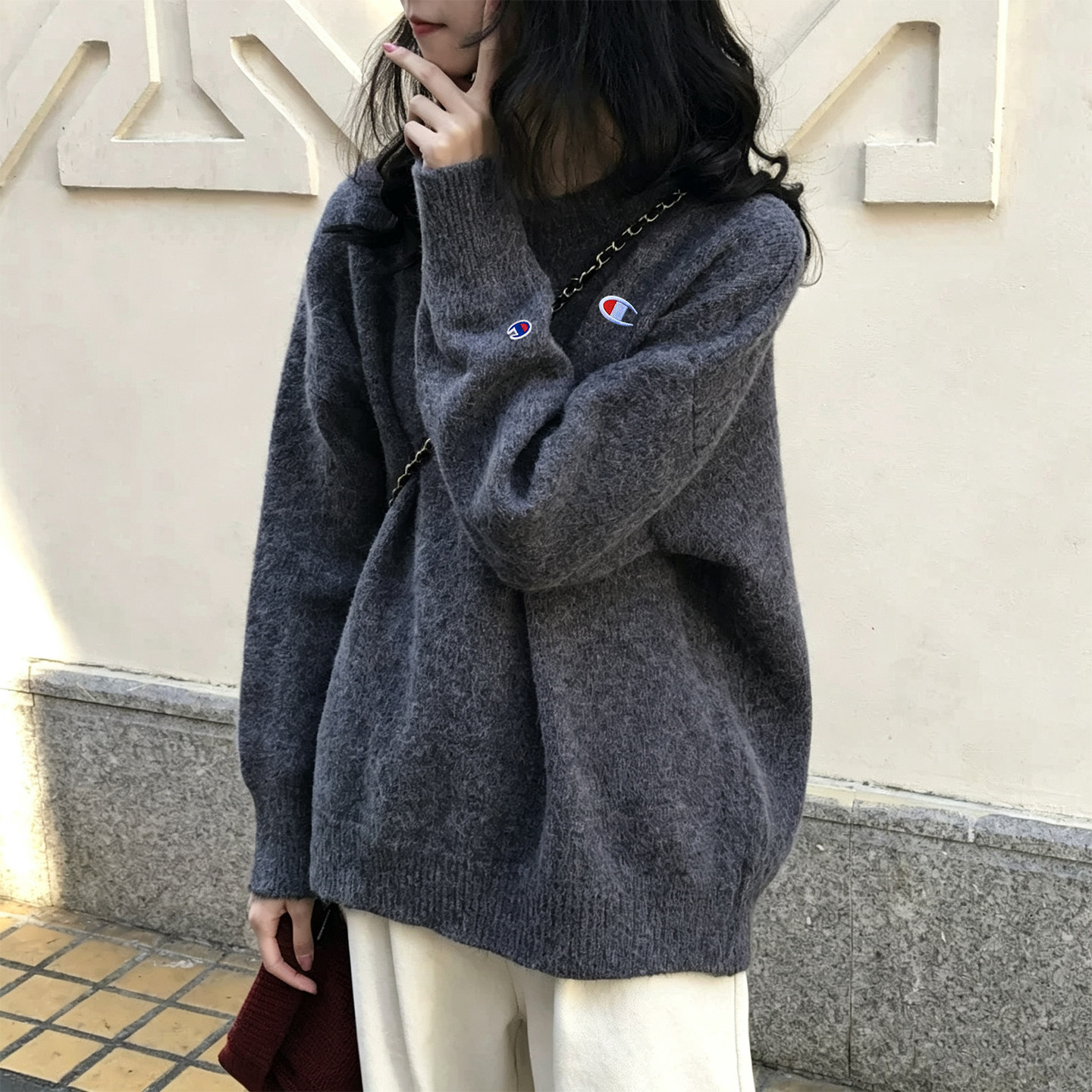 宽松圆领刺绣长袖加厚针织衫毛衣