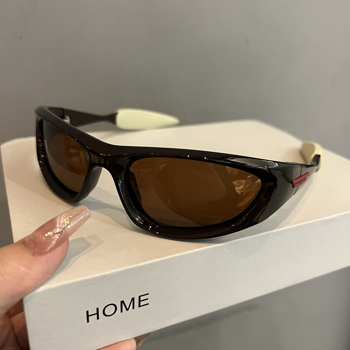 2025新款时尚运动骑行男女太阳镜防晒紫外线韩版潮流街拍网红墨镜