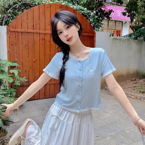 2025女装夏季新款法式甜美小众蕾丝正肩T恤减龄显瘦绝美短款上衣