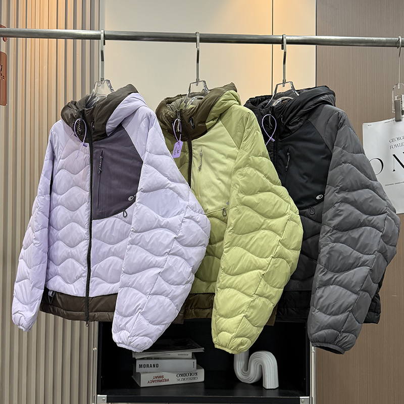 大厂订单！秋冬情侣慵懒山系撞色拼接鸭绒御寒保暖连帽羽绒服外套