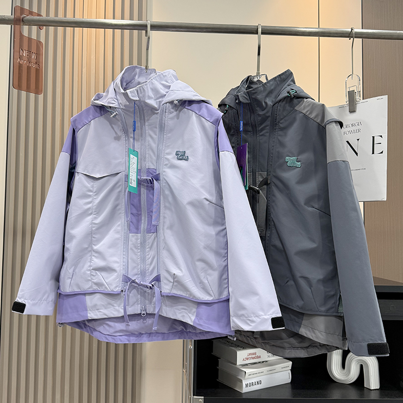 户外山系！秋冬防风防水可拆卸马甲两件套连帽冲锋衣登山服夹克女
