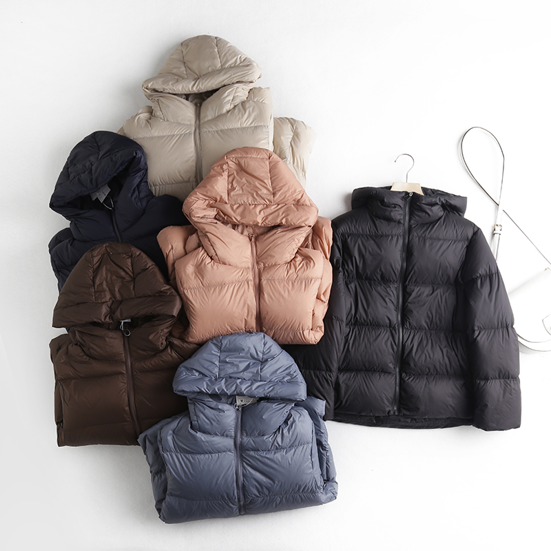 出品好货秋冬款轻型连帽羽绒服