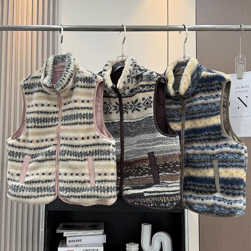 大厂订单！费尔岛双面穿羊羔绒保暖立领外穿摇粒绒马甲外套女秋冬