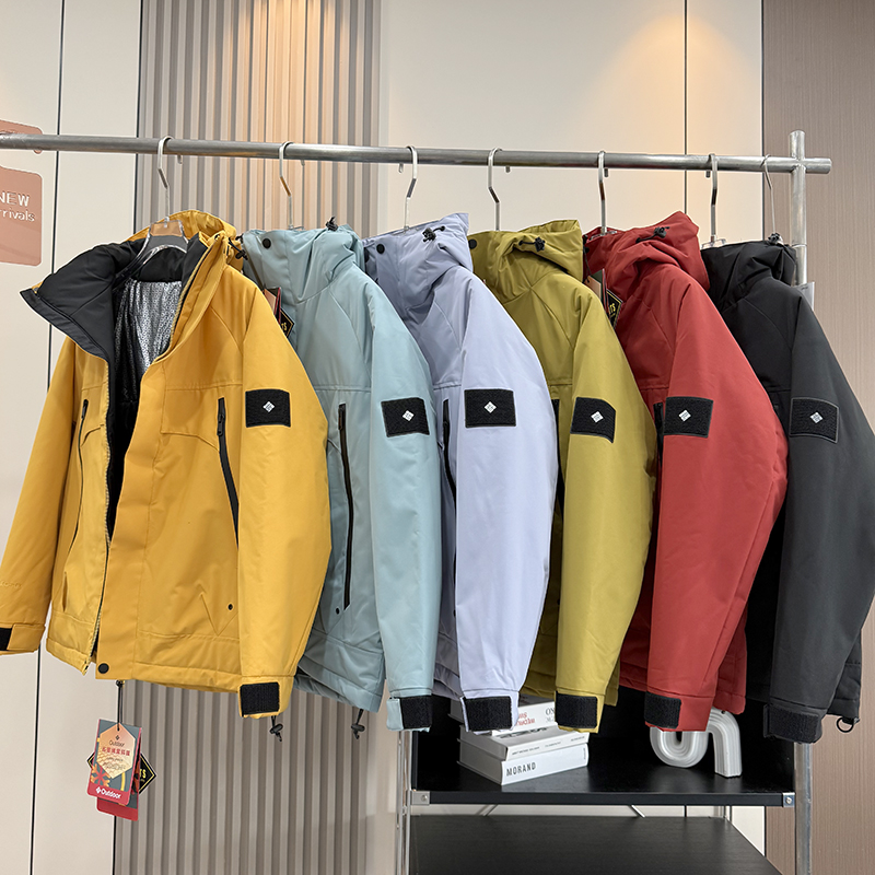 大厂订单！情侣款防风防水夹棉加厚保暖户外连帽冲锋衣登山服外套