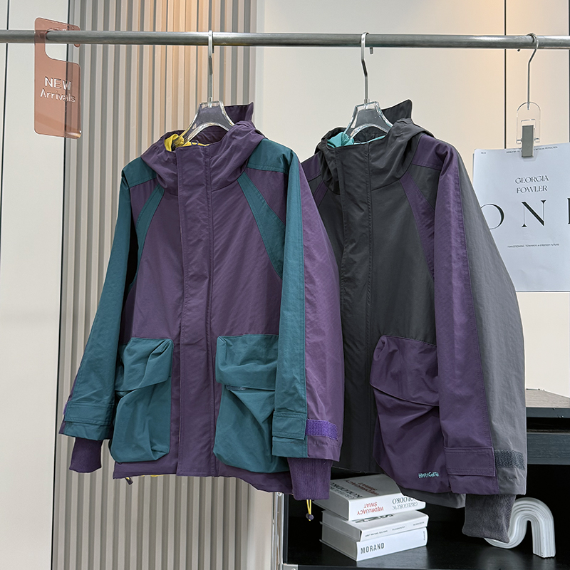 大厂订单！情侣款撞色拼接山系户外防泼水连帽工装夹克外套冲锋衣