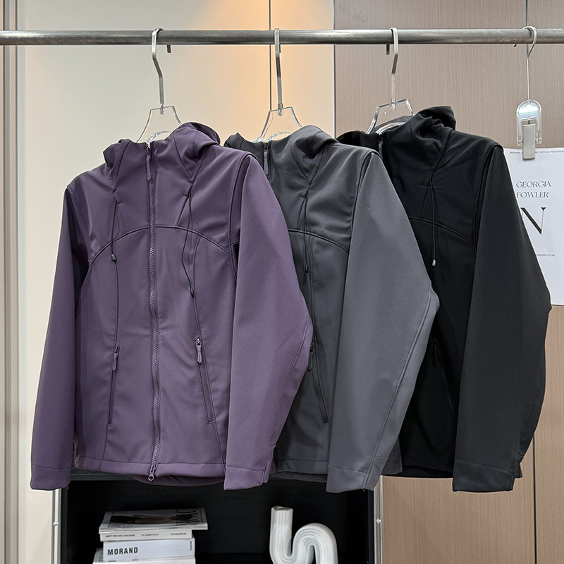 户外山系！男女同款防风防水修身薄绒登山连帽软壳冲锋衣夹克外套
