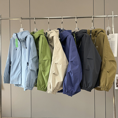 科技三防面料！情侣款春秋宽松防风防水户外连帽冲锋衣登山服夹克