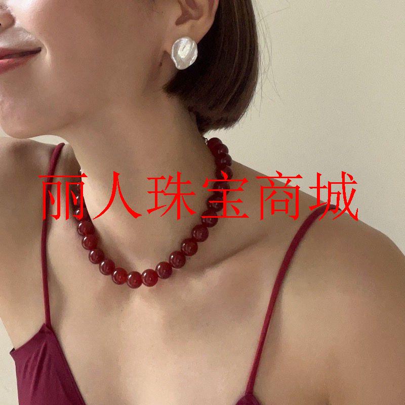 红玛瑙串珠项链酒红色高冰透玉髓圆珠锁骨链显白毛衣链新年好运款