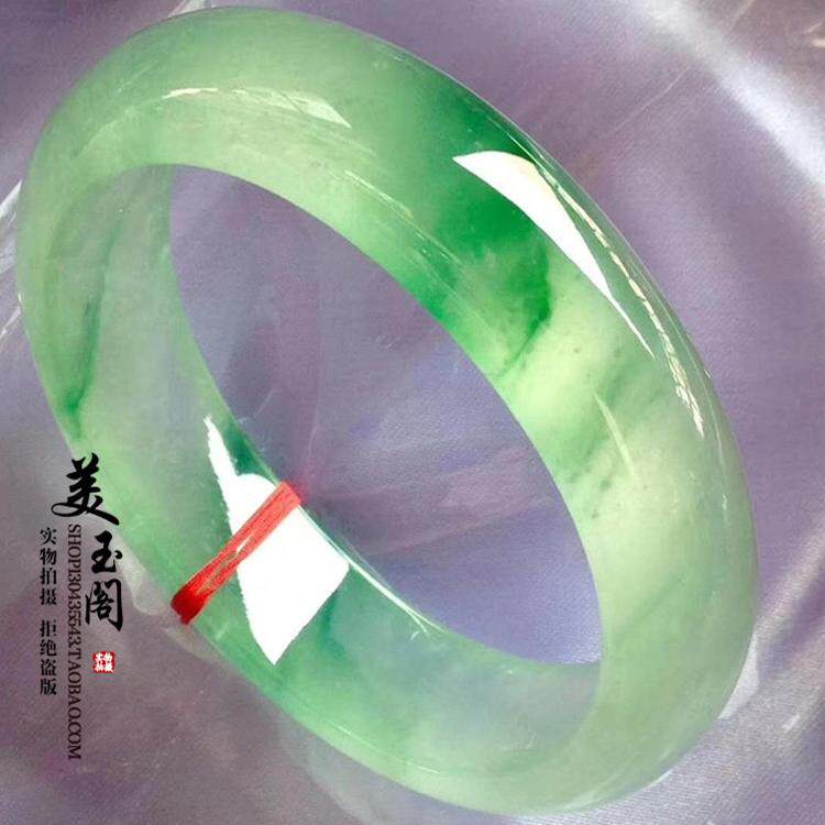 冰绿宽版翡翠色手镯莹润冰种阳绿飘花玉手镯古风清透时尚款女手镯