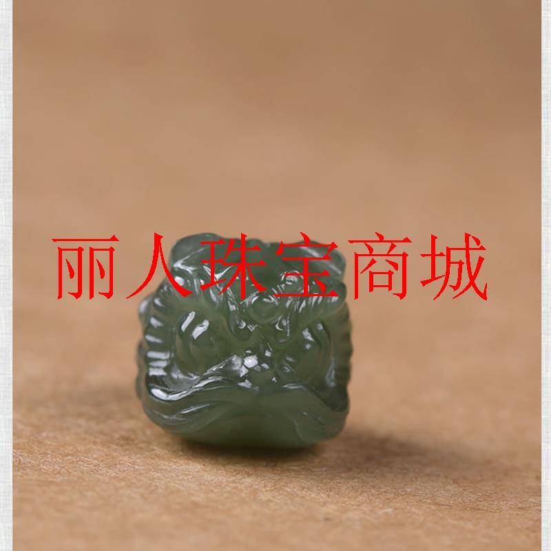 新疆和田玉男女款新款轻奢可爱醒狮精雕青海料冰种小狮子散珠吊坠