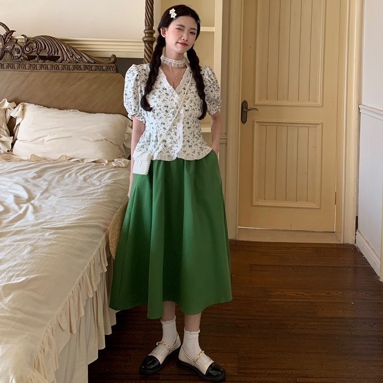 Real price small fresh ear edge V-neck single breasted thin floral shirt skirt 2-piece set