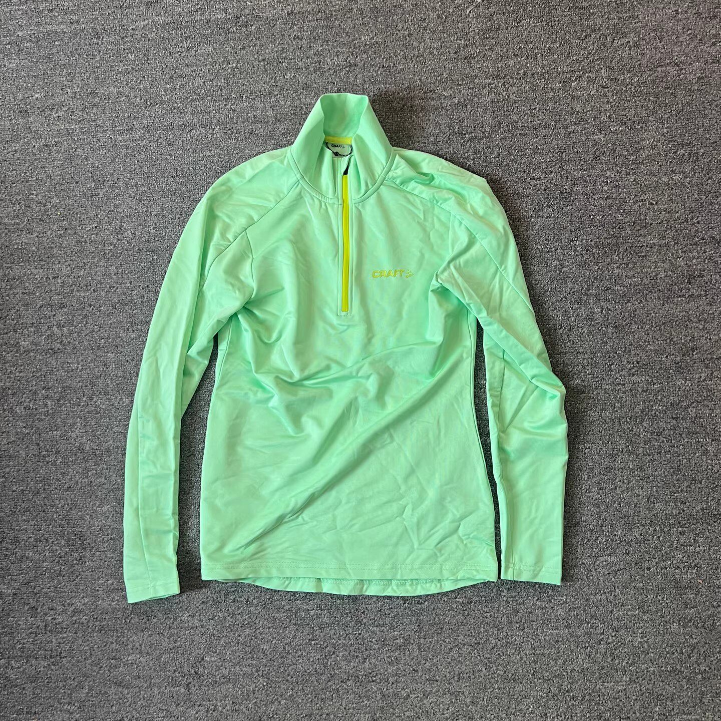 2026品牌瑞典运动新款女款半开领透气半拉链跑步骑行训练长袖上衣