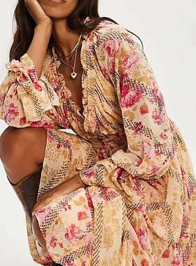 FP原D绝美度假褶皱边深V领荷叶边饰边松紧长袖松紧收腰飘逸连衣裙