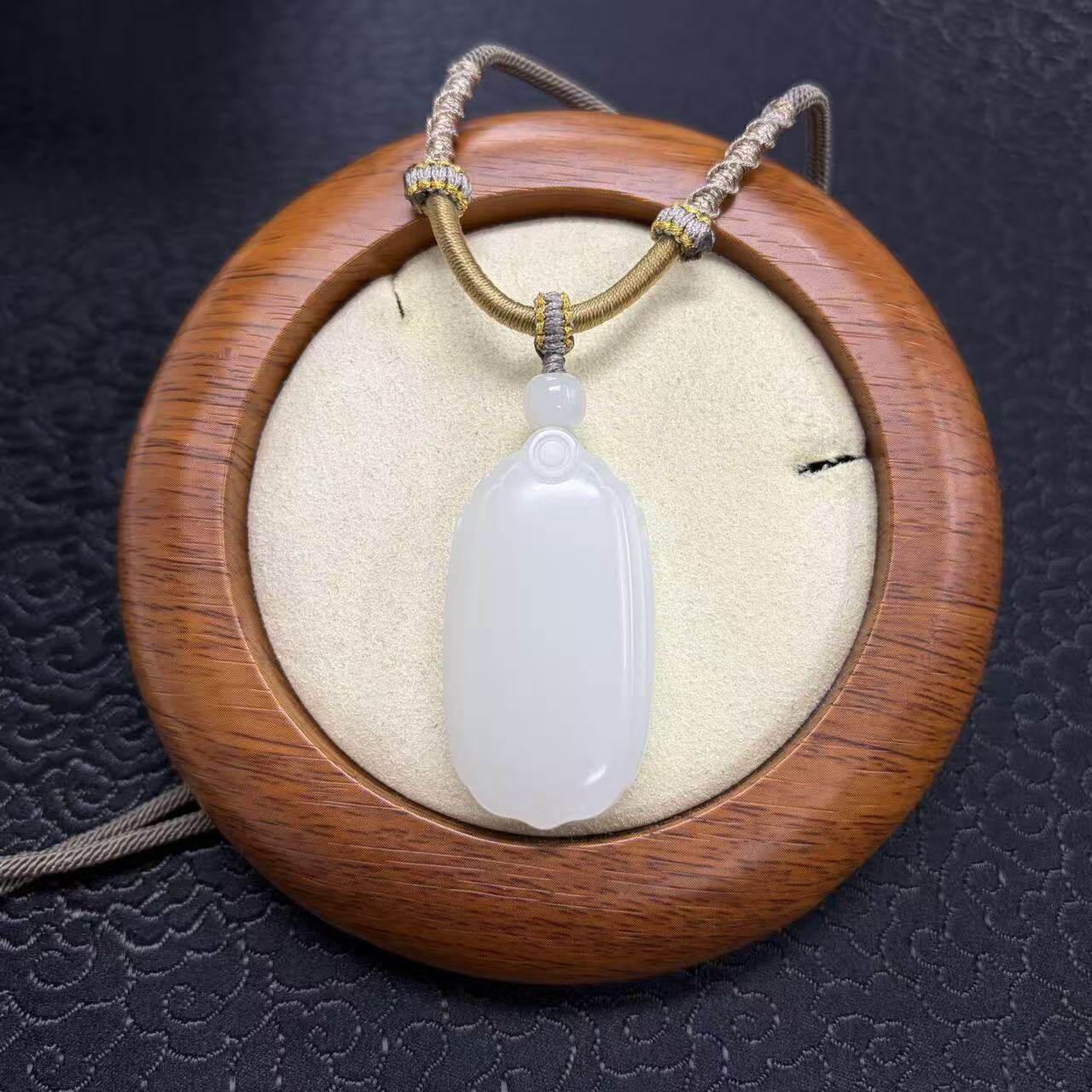 【矿姐家紫霞来了】17097    编绳白玉无事牌挂件 多样性发一