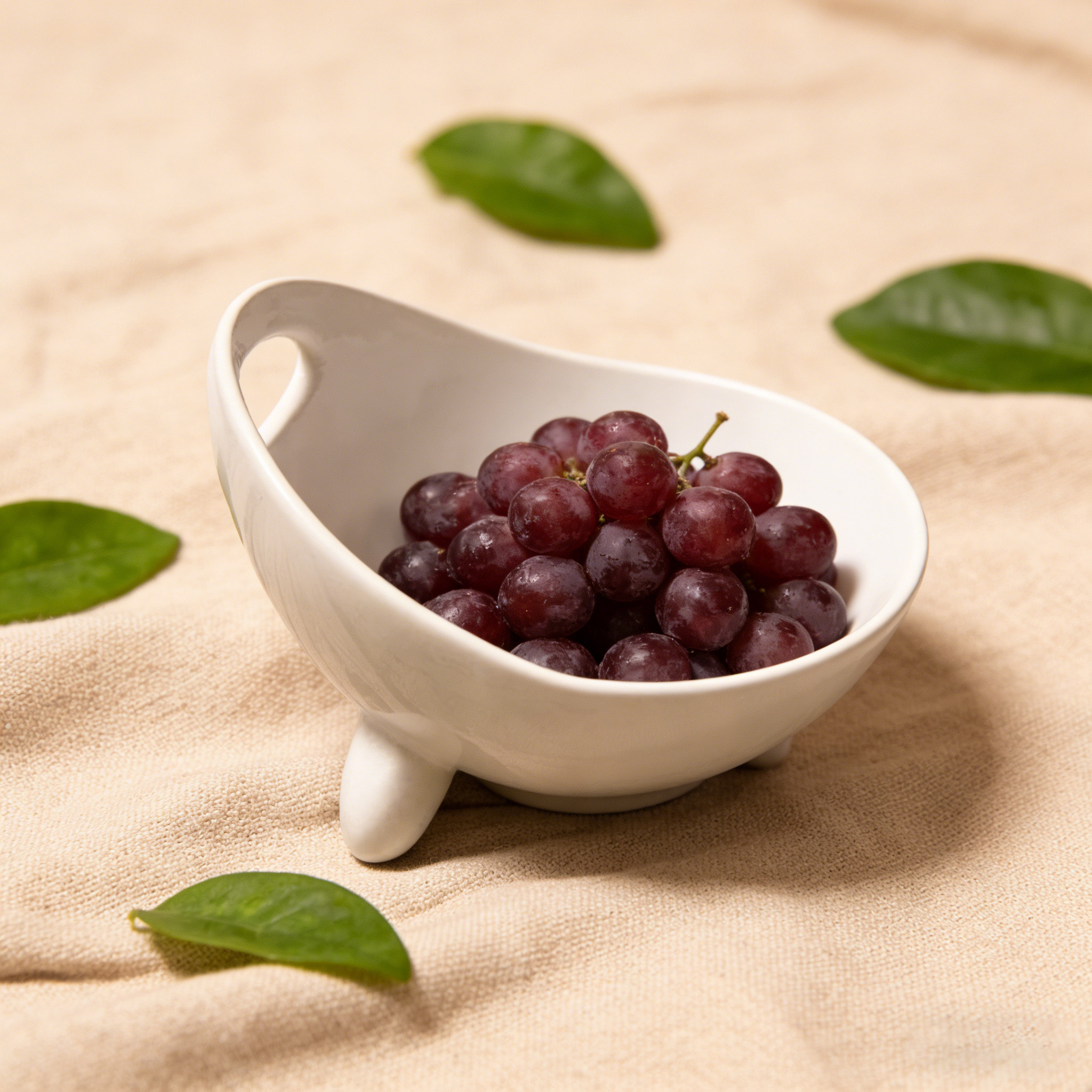 新款简约陶瓷果盘家用创意造型手柄果盆茶几水果盘零食收纳碗摆件,餐饮具,果盆/果盘/果篮,淘宝优惠券,粉丝福利购,淘宝优惠卷