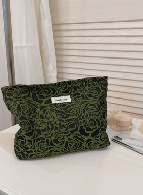 elephant man 25年冬季 气质优雅绿黑玫瑰花大容量化妆收纳包