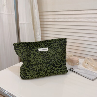 气质优雅绿黑玫瑰花化妆包