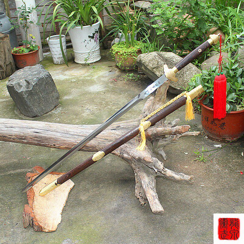 龙泉卫武宝剑加长双手不锈钢半软