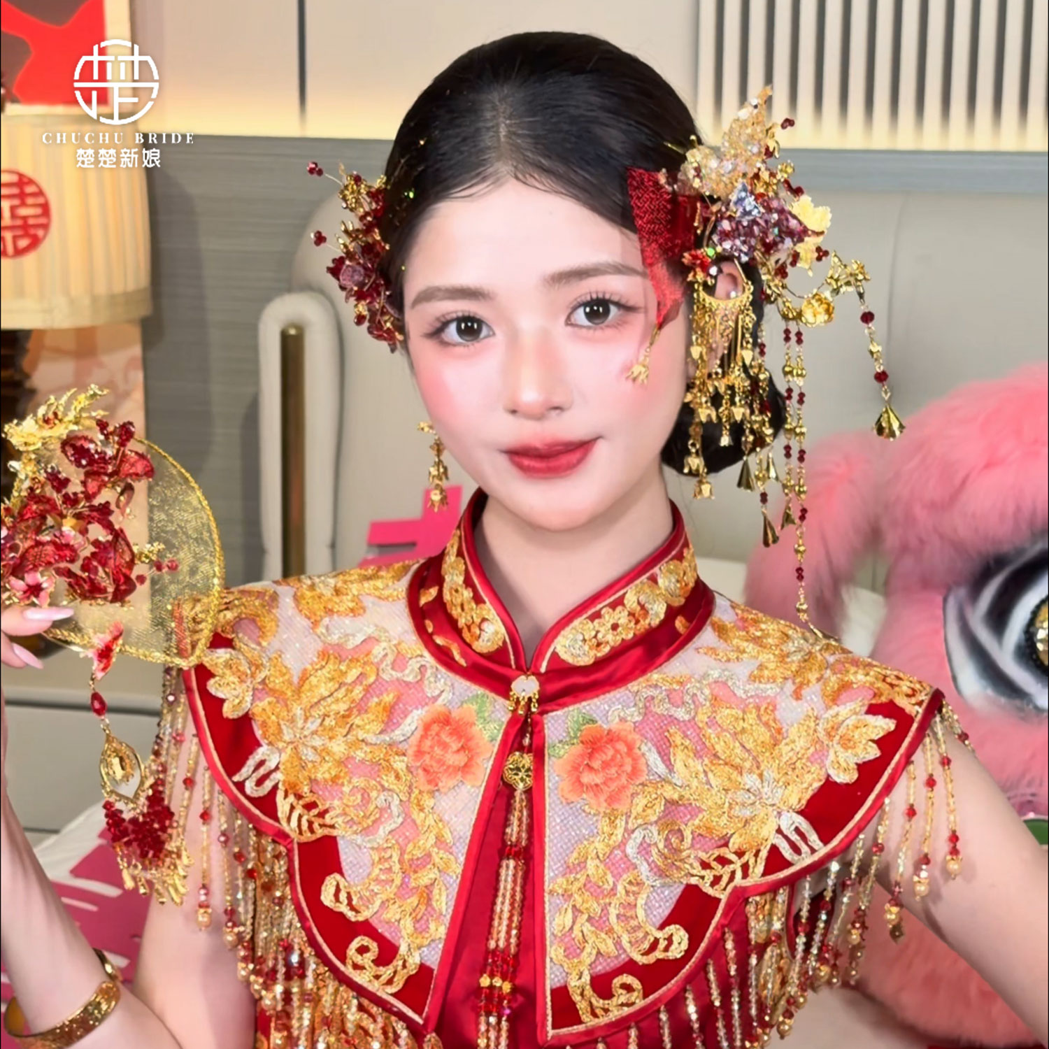新娘中式金色蝴蝶结发簪减龄