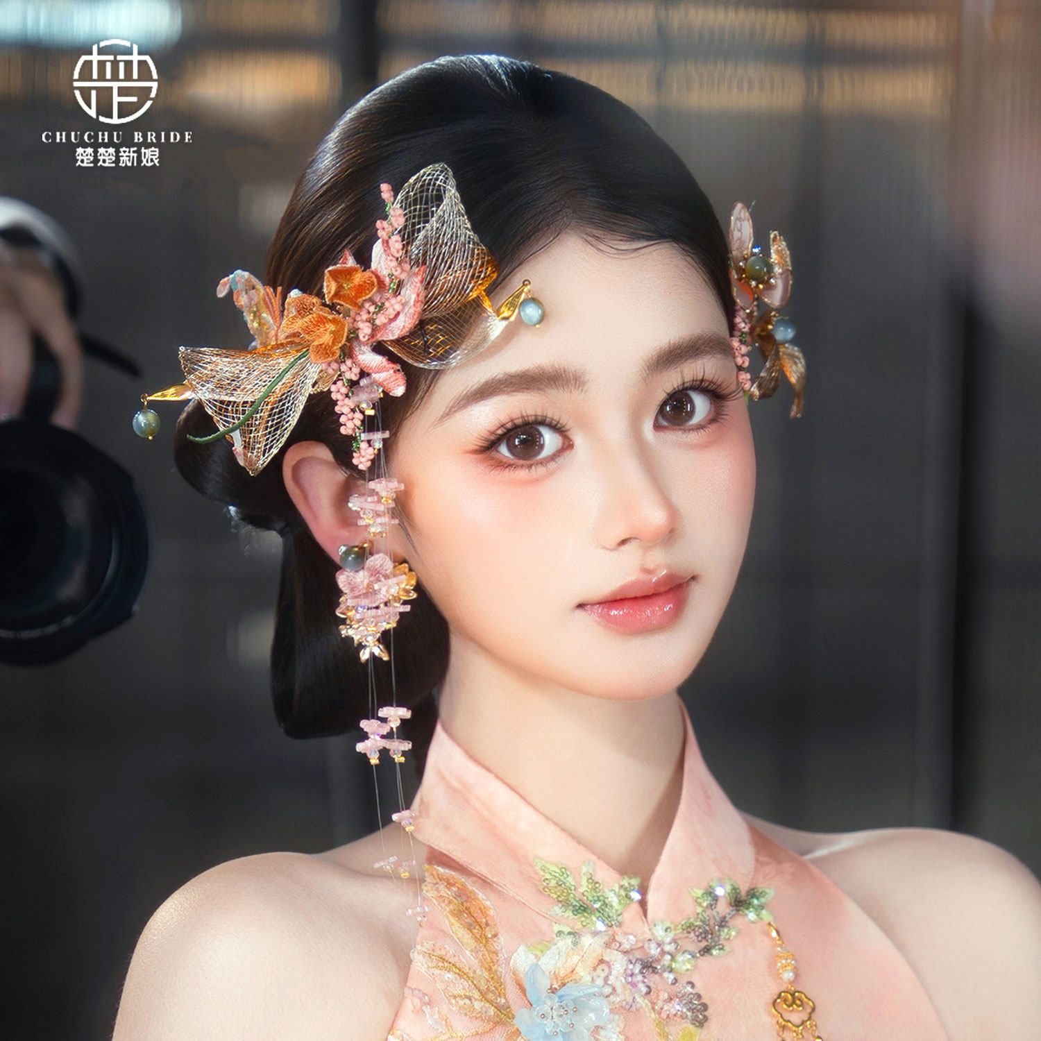 新娘婚礼水晶蝴蝶结发钗减龄晨袍汉服头饰中式秀禾新娘古装发饰品