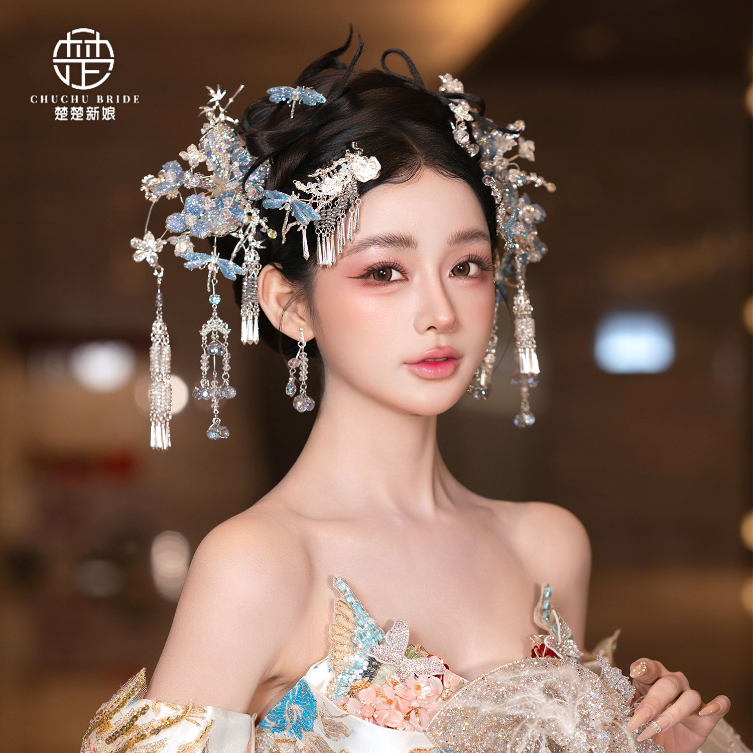 楚楚新娘新中式龙凤褂步摇发簪