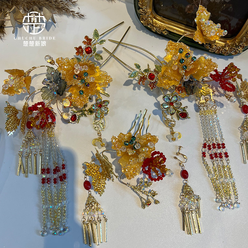 新款金红色新娘秀禾头饰高级感水晶流苏发钗新颖古装饰品减龄发饰