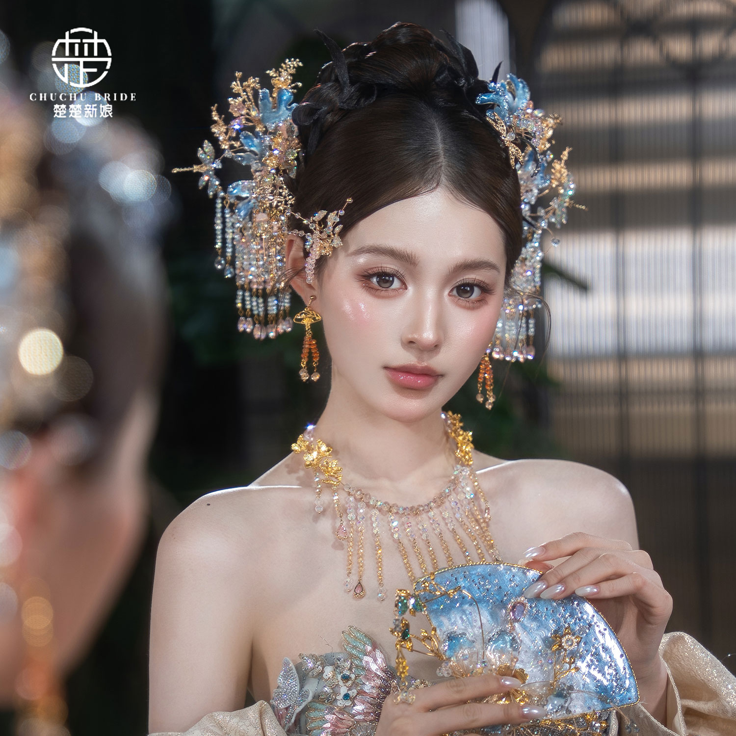 楚楚新娘新中式金色花朵步摇头饰