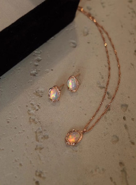 白日梦欧泊耳钉女独特小众设计高级感气质秋冬耳饰新款爆款