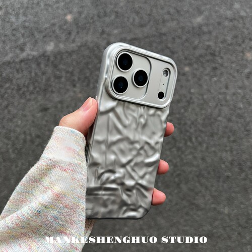 秋冬新款简约电镀银色立体褶皱苹果17手机壳适用iPhone16promax冷淡风15pro小众高级感男女14全包防摔软13/12