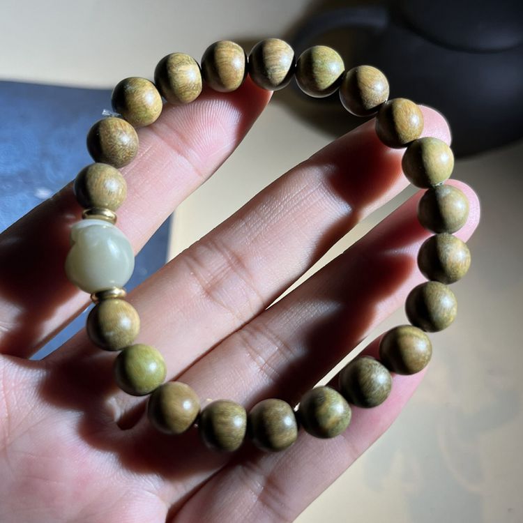 小手捻繞指柔手串綠檀木